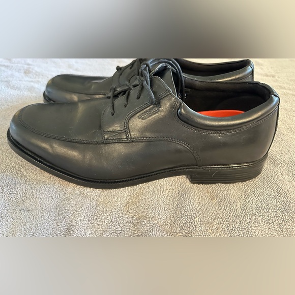Rockport Men's Black Leather Dress Shoes - Picture 5 of 5